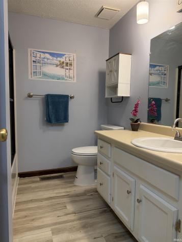 4011 Thornbury Place Fort Wayne IN 46804