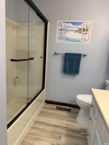 4011 Thornbury Place Fort Wayne IN 46804