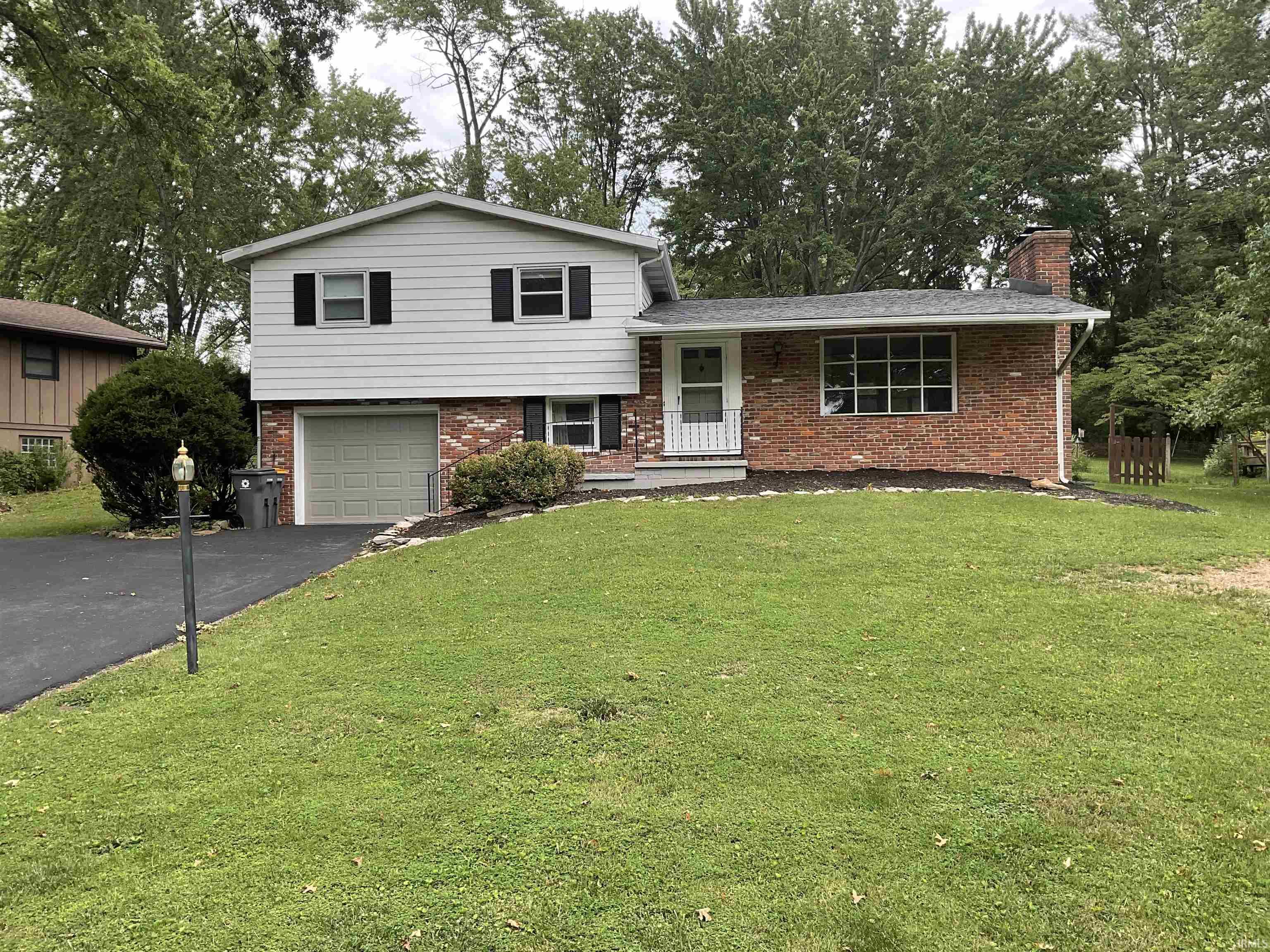 2003 S Sussex Drive Bloomington IN 47401
