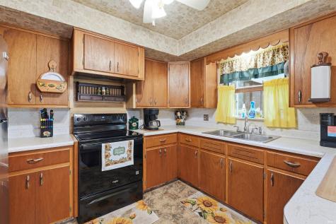302 Carroll Road South Whitley IN 46787
