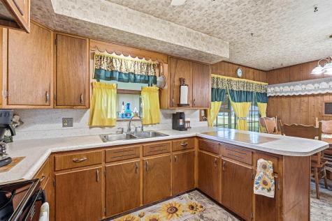 302 Carroll Road South Whitley IN 46787