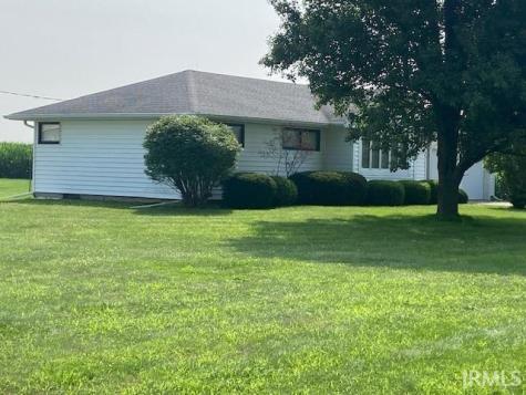 9214 N Buck Creek Pike Mooreland IN 47360