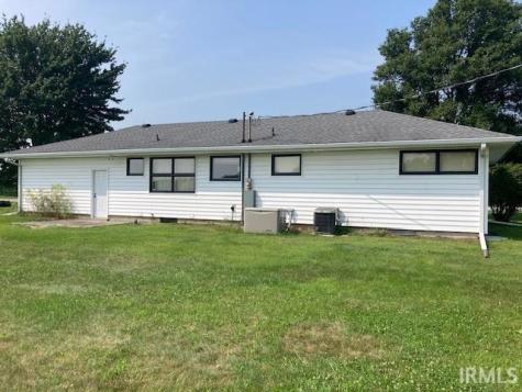 9214 N Buck Creek Pike Mooreland IN 47360