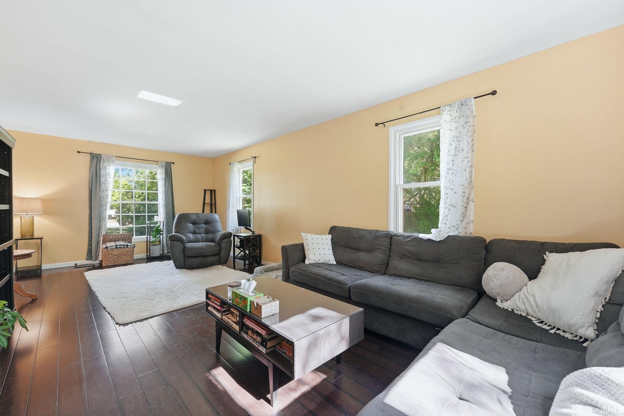 6236 Chaucer Court South Bend IN 46614