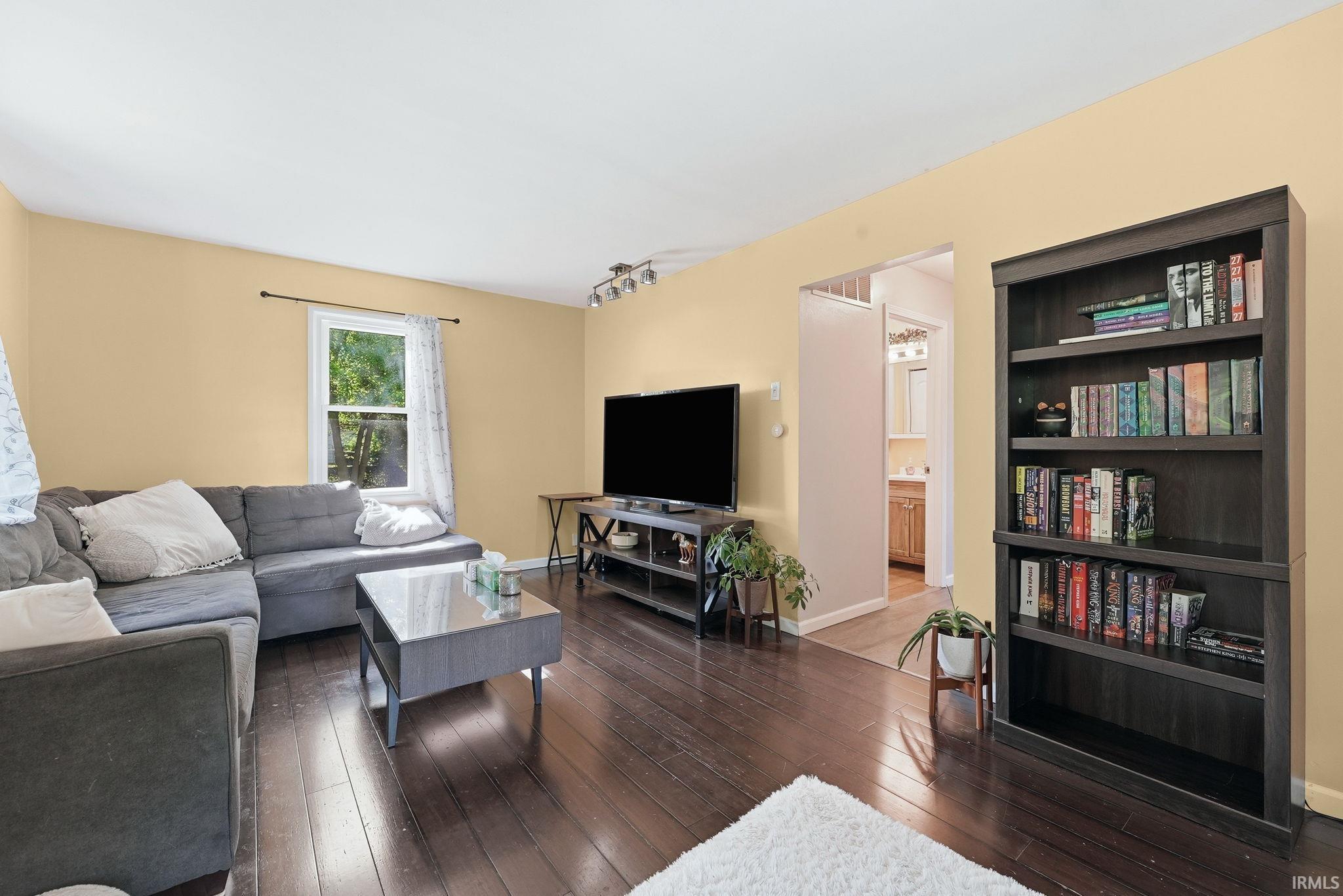 6236 Chaucer Court South Bend IN 46614