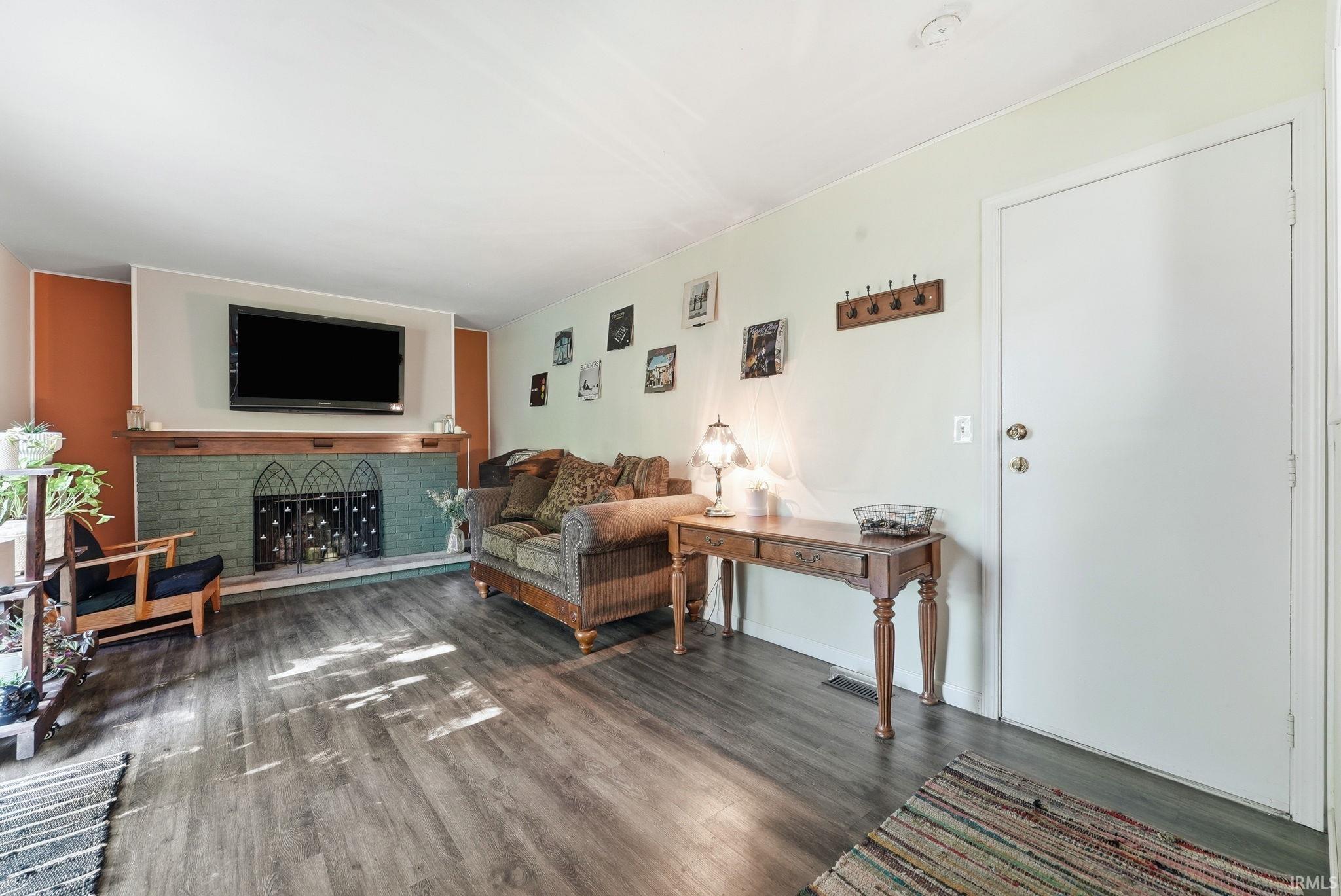 6236 Chaucer Court South Bend IN 46614