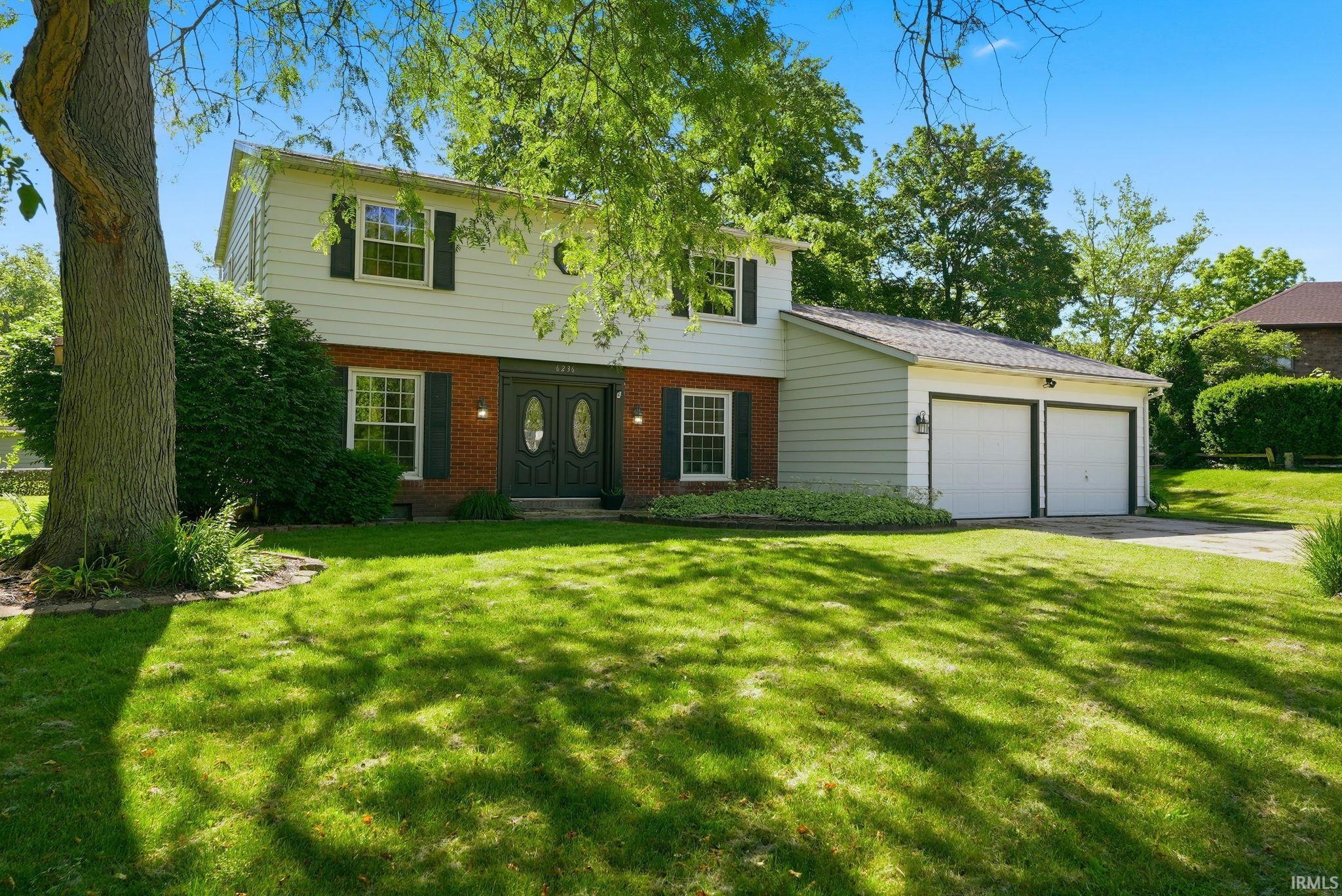 6236 Chaucer Court South Bend IN 46614