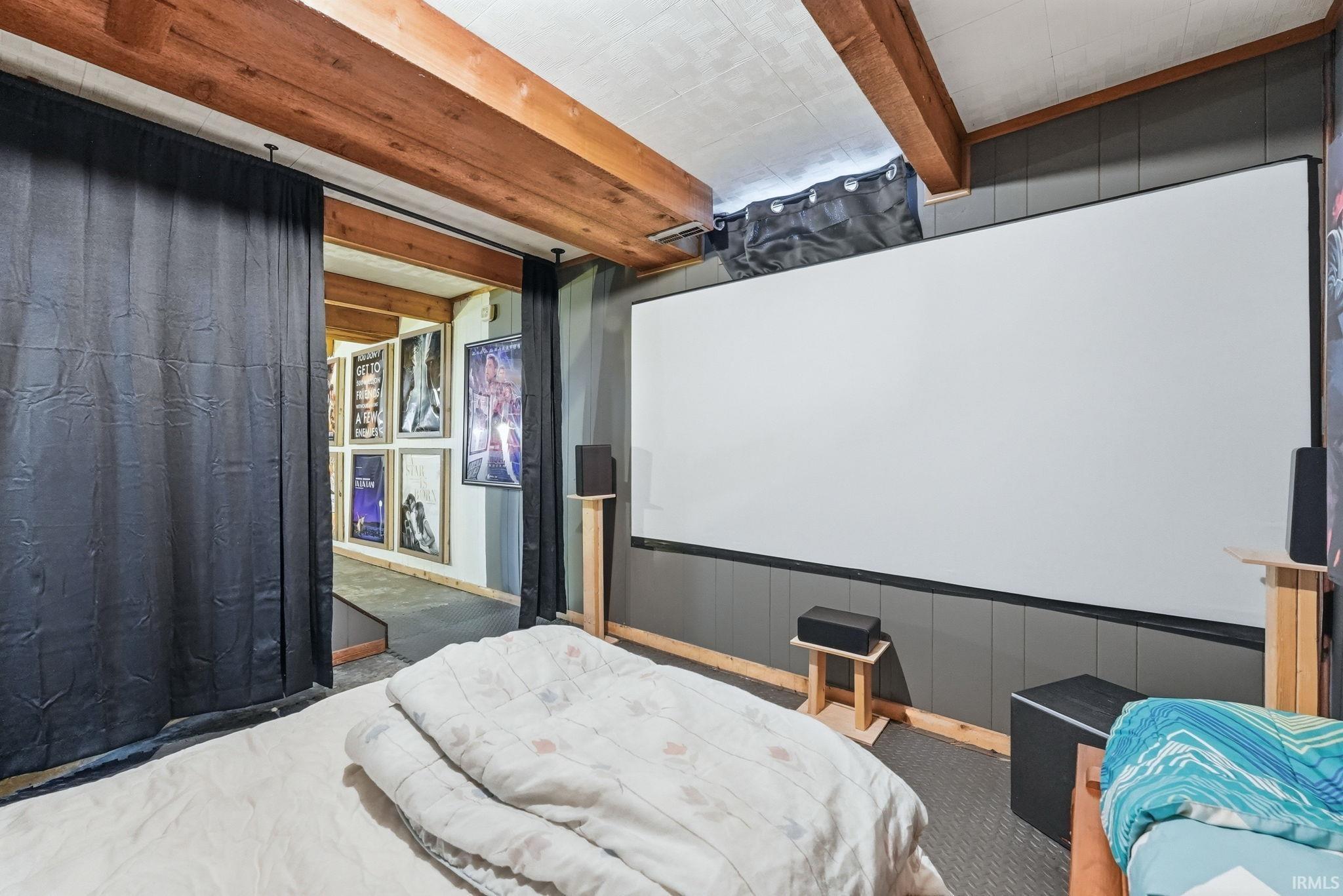 6236 Chaucer Court South Bend IN 46614