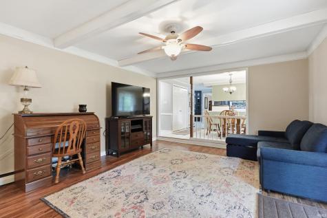 5018 Oak Creek Court Fort Wayne IN 46835