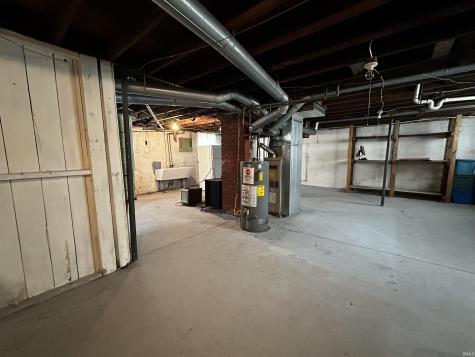 713 SE 1st Street Washington IN 47501