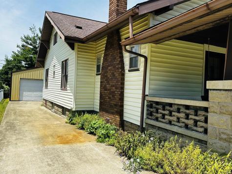 713 SE 1st Street Washington IN 47501