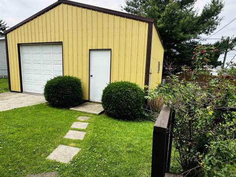 713 SE 1st Street Washington IN 47501
