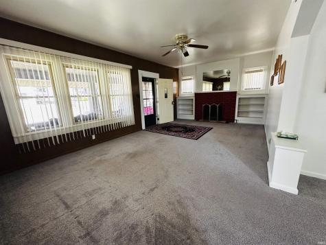 713 SE 1st Street Washington IN 47501