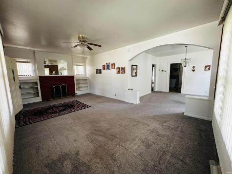 713 SE 1st Street Washington IN 47501