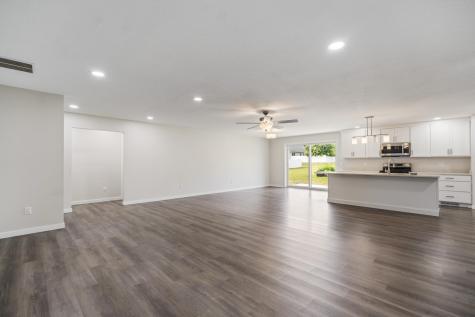 408 Ash Street Pierceton IN 46562