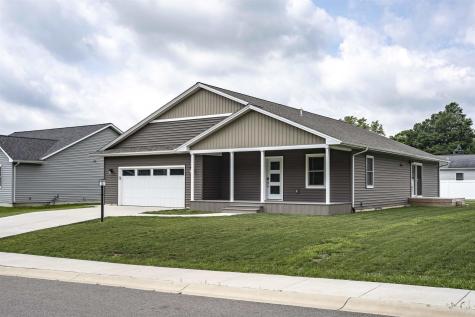 408 Ash Street Pierceton IN 46562