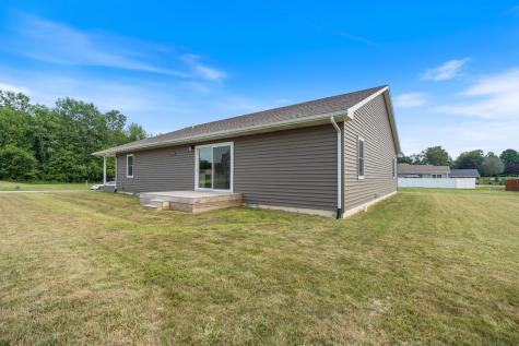 408 Ash Street Pierceton IN 46562