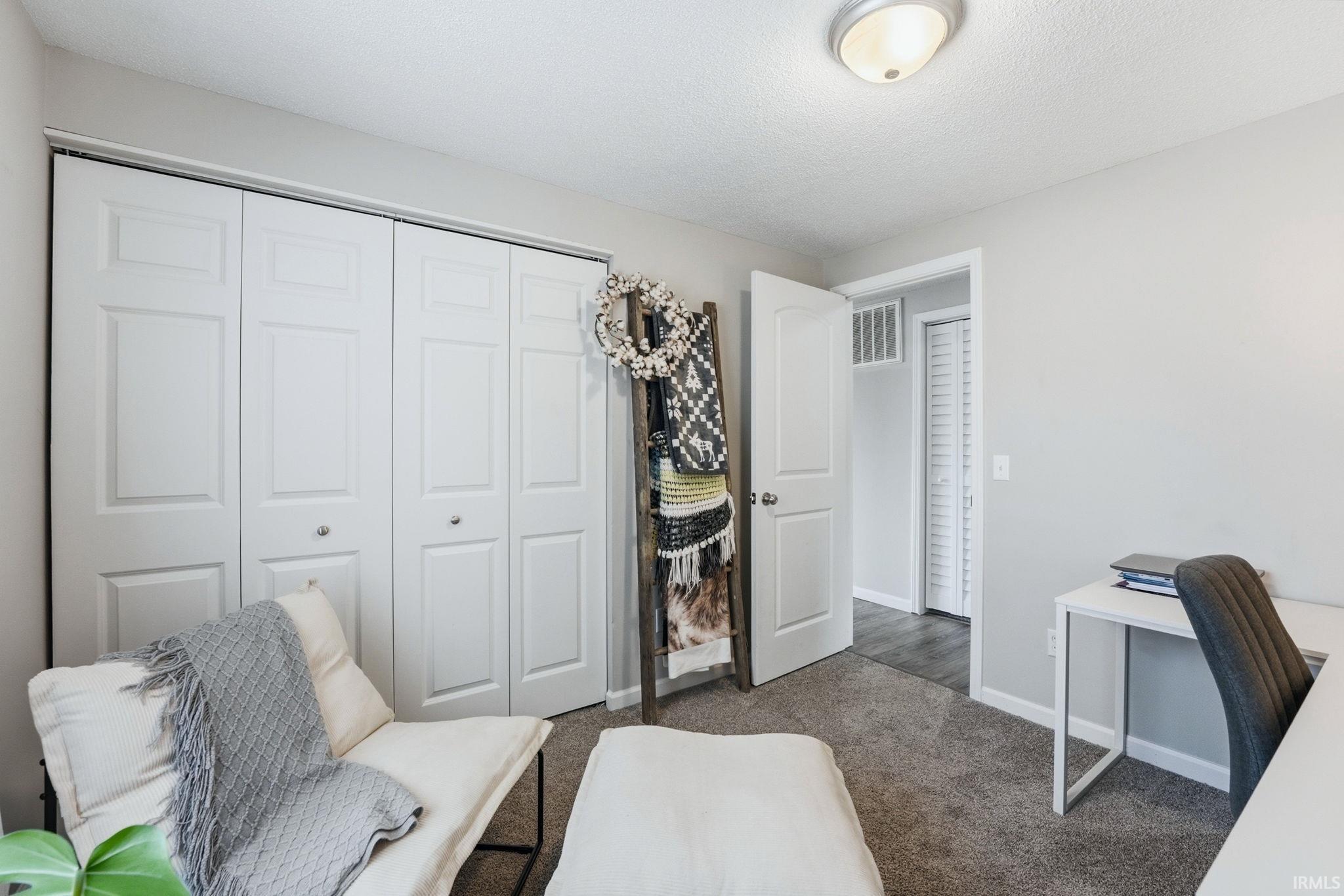 1716 S West Point Drive Warsaw IN 46580
