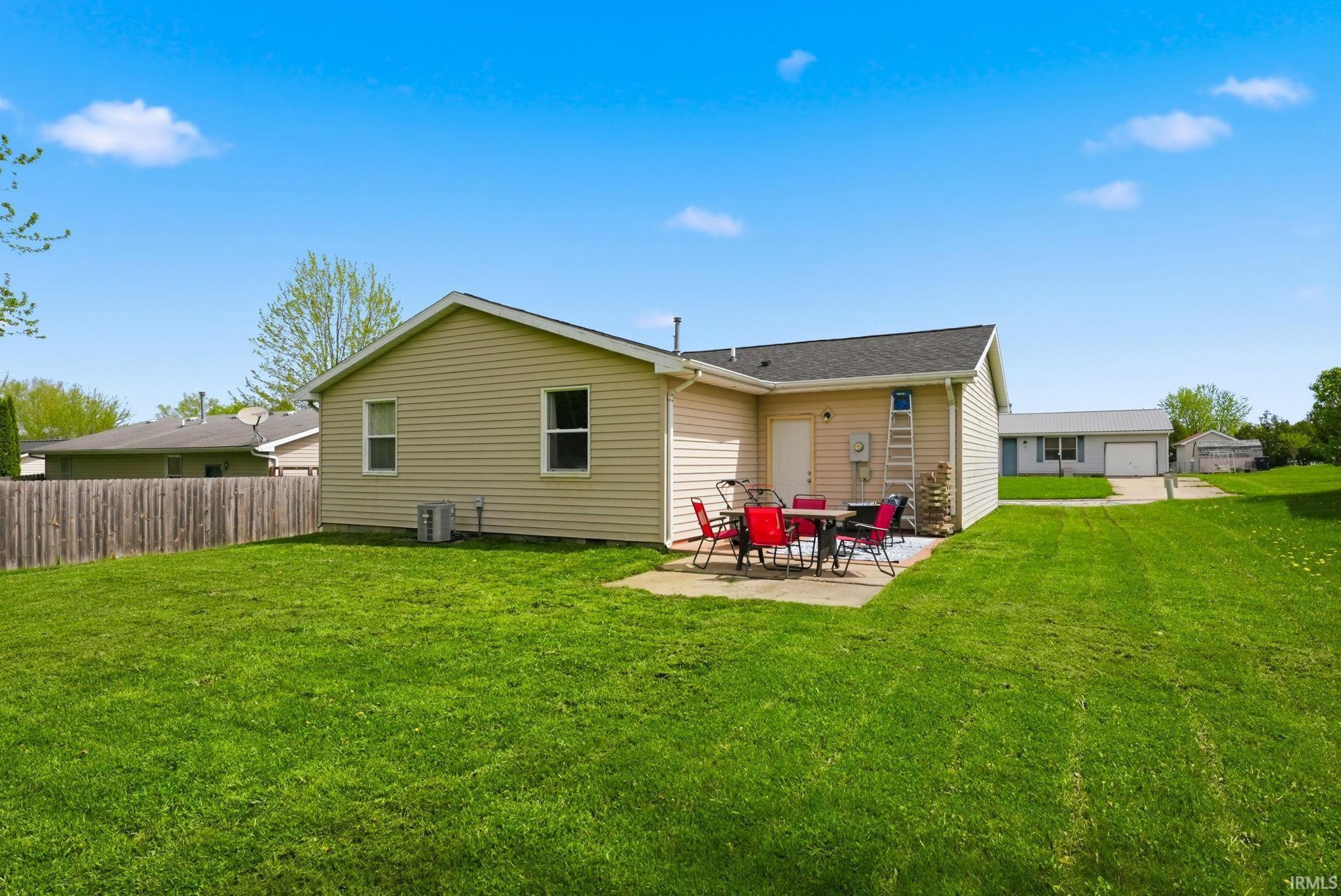 1716 S West Point Drive Warsaw IN 46580