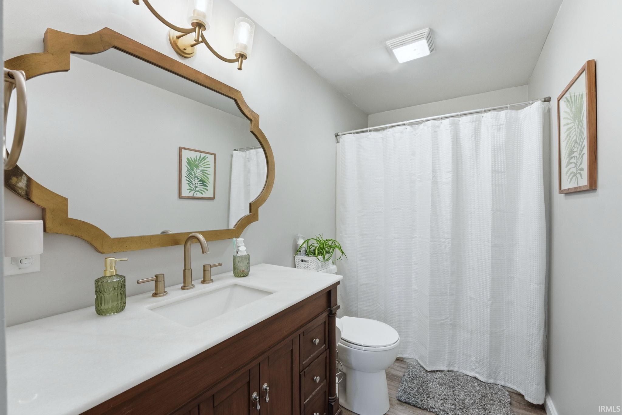 1716 S West Point Drive Warsaw IN 46580