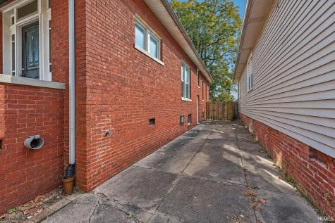 407 Maxwell Avenue Evansville IN 47711