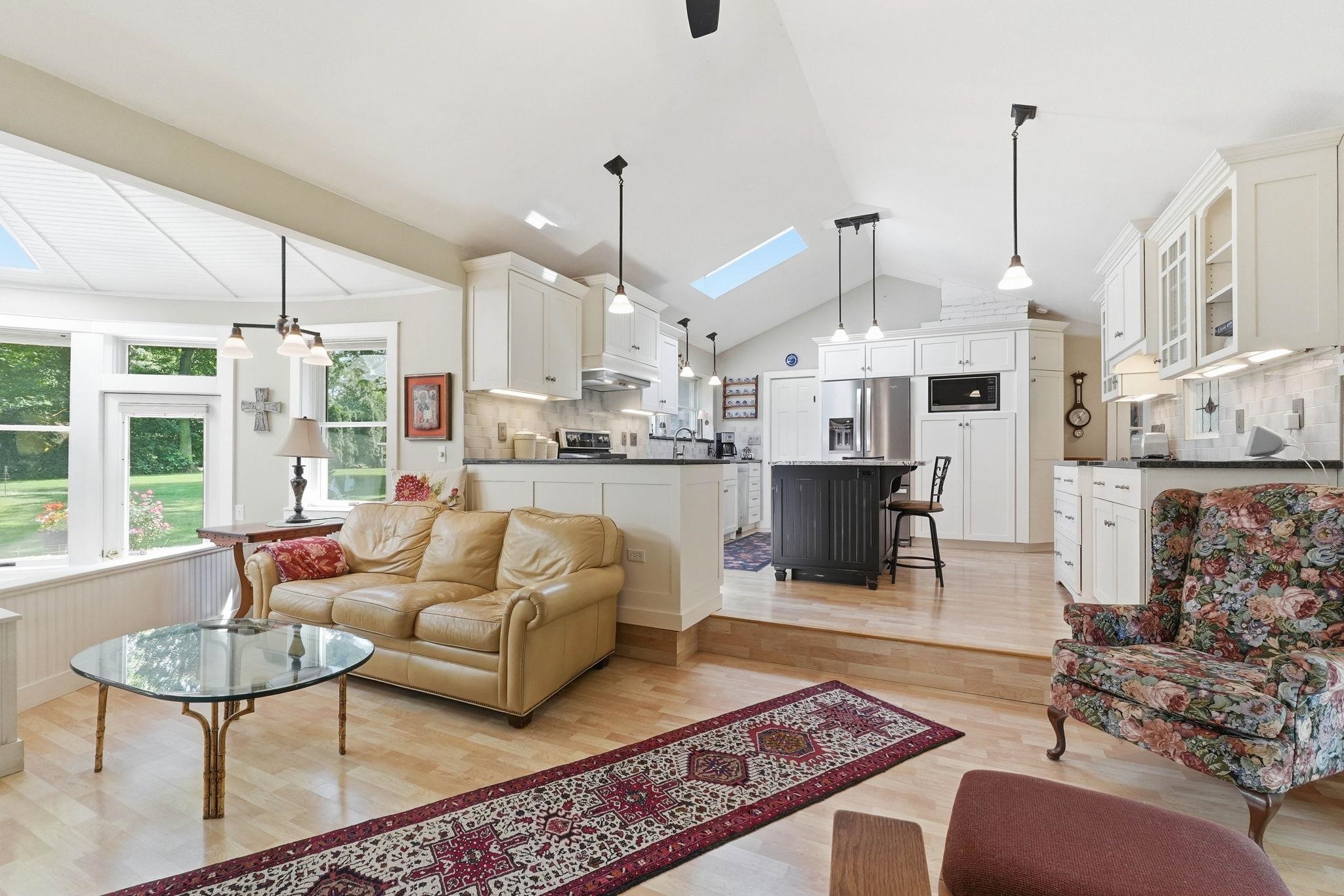 458 E Woodview Drive Nappanee IN 46550