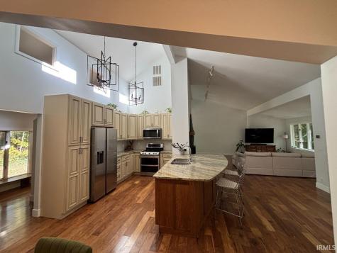 4909 E County Road 450 N Muncie IN 47303