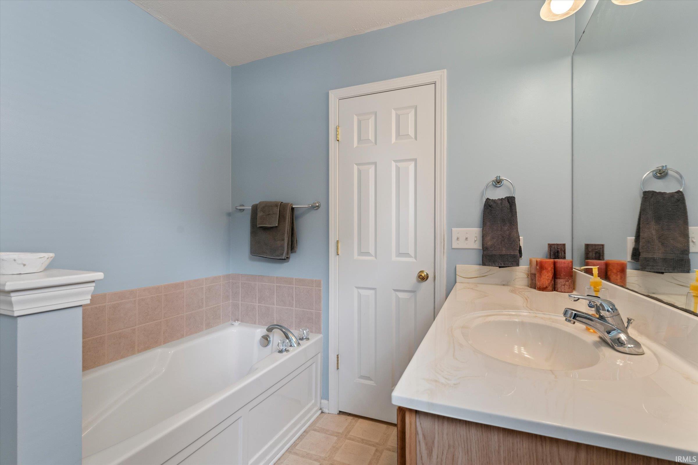 25603 Rolling Hills Drive South Bend IN 46628