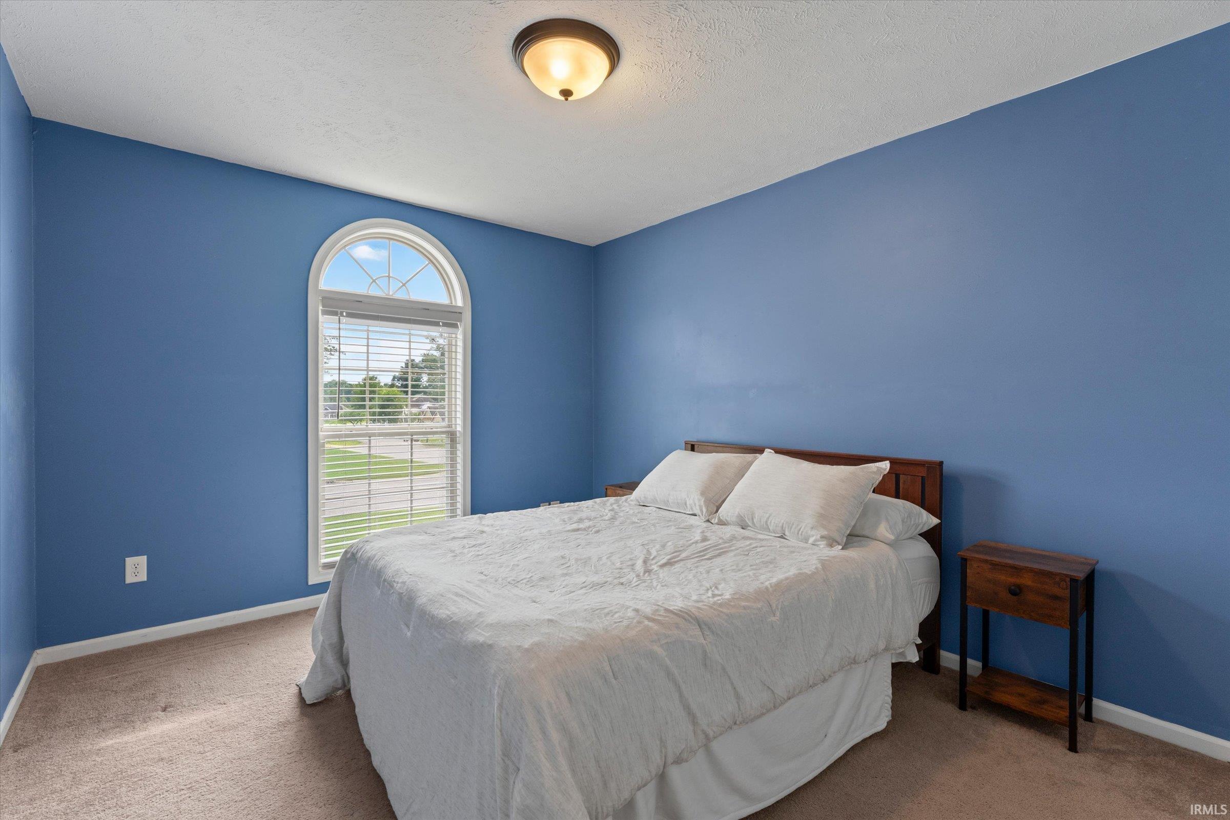 25603 Rolling Hills Drive South Bend IN 46628