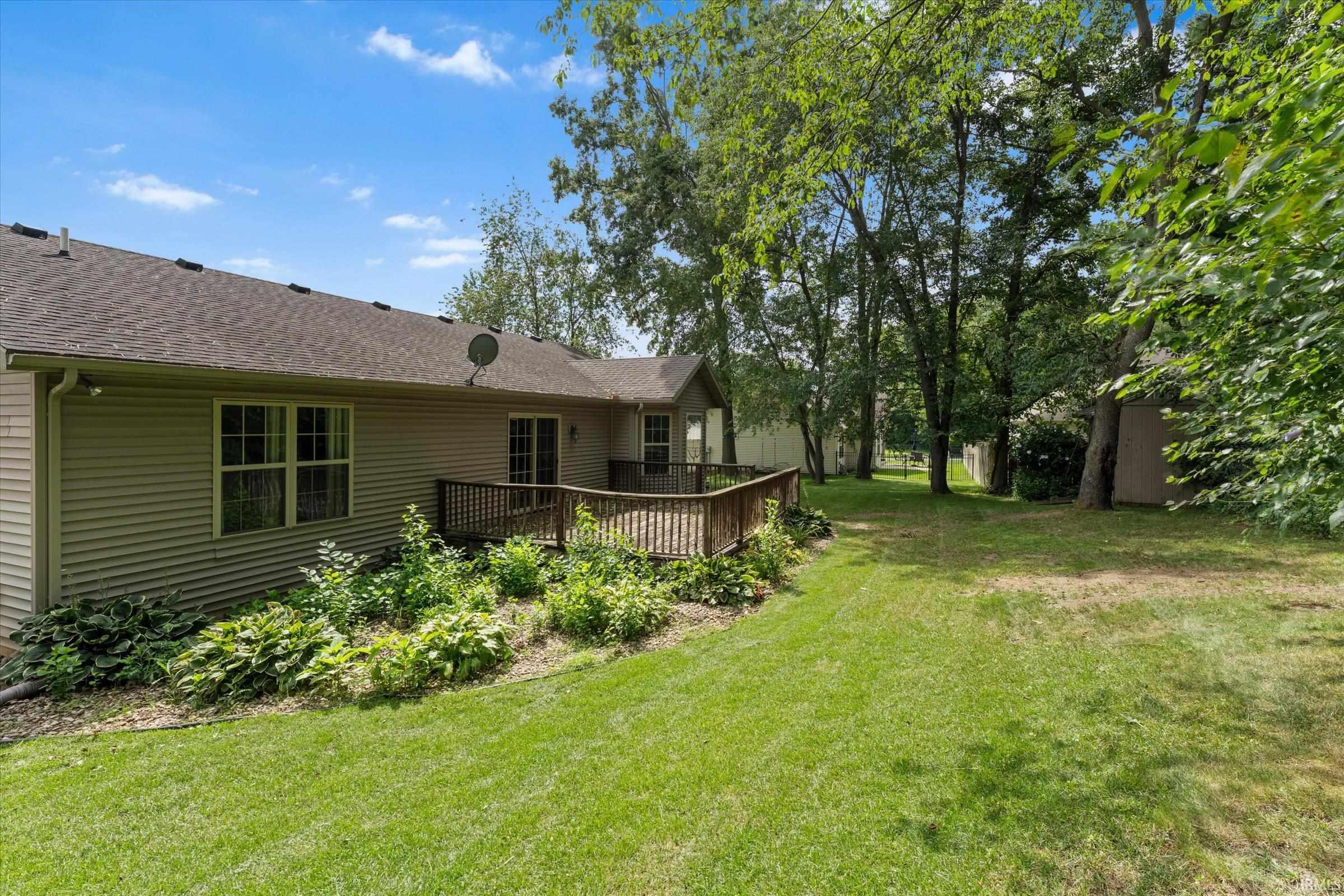 25603 Rolling Hills Drive South Bend IN 46628