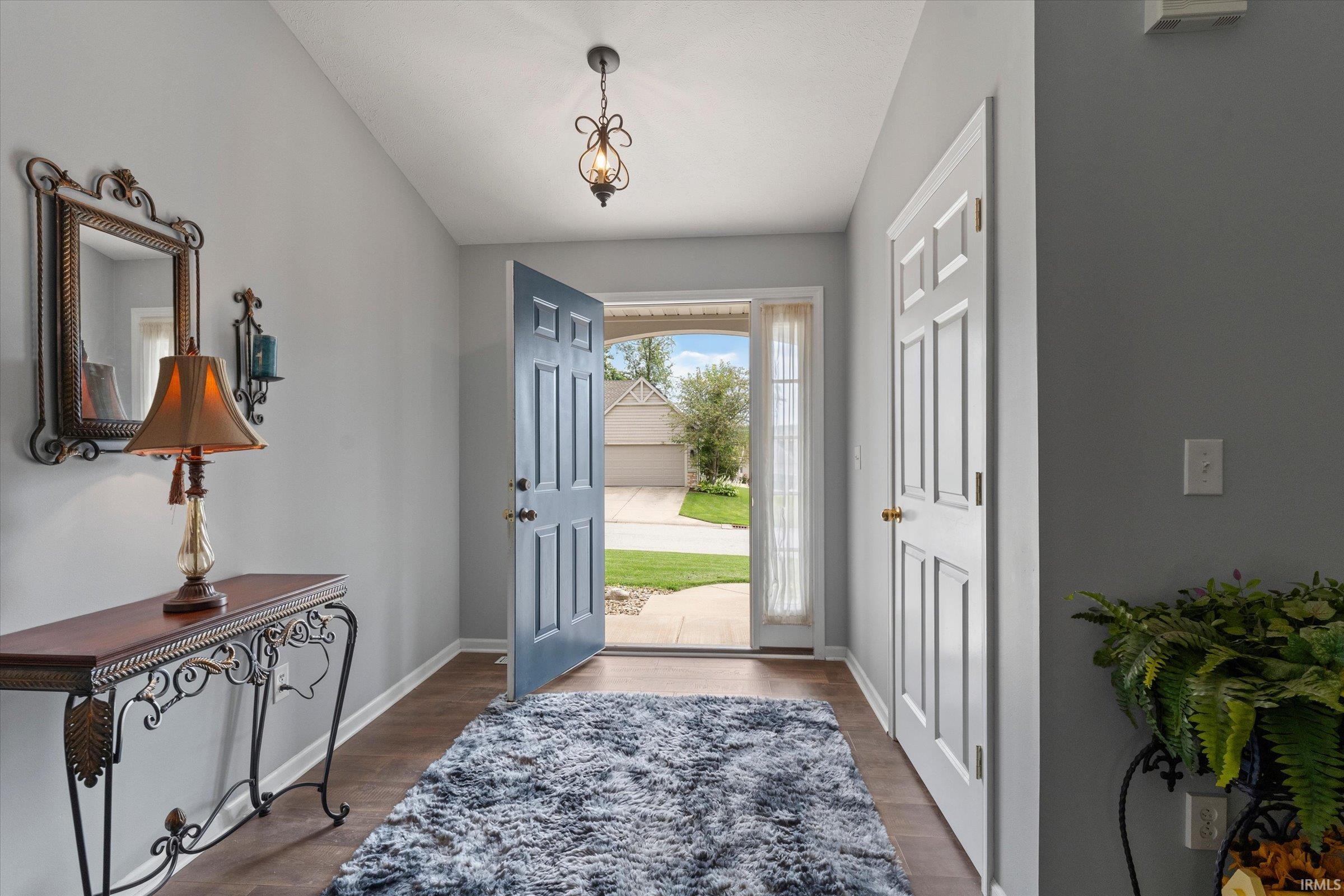 25603 Rolling Hills Drive South Bend IN 46628