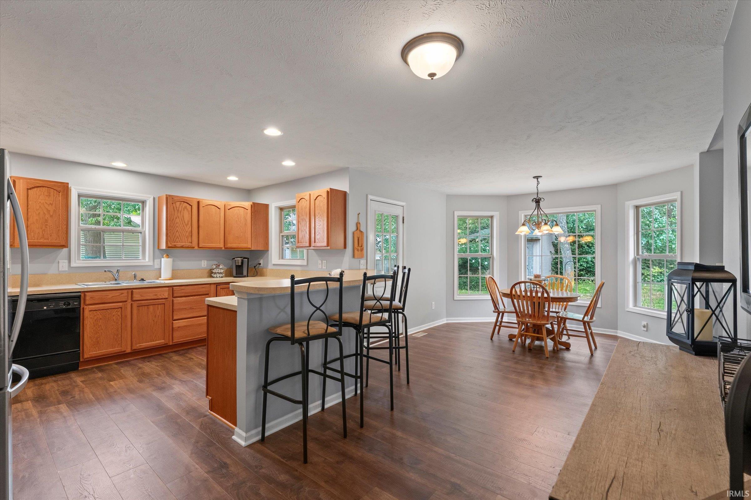 25603 Rolling Hills Drive South Bend IN 46628