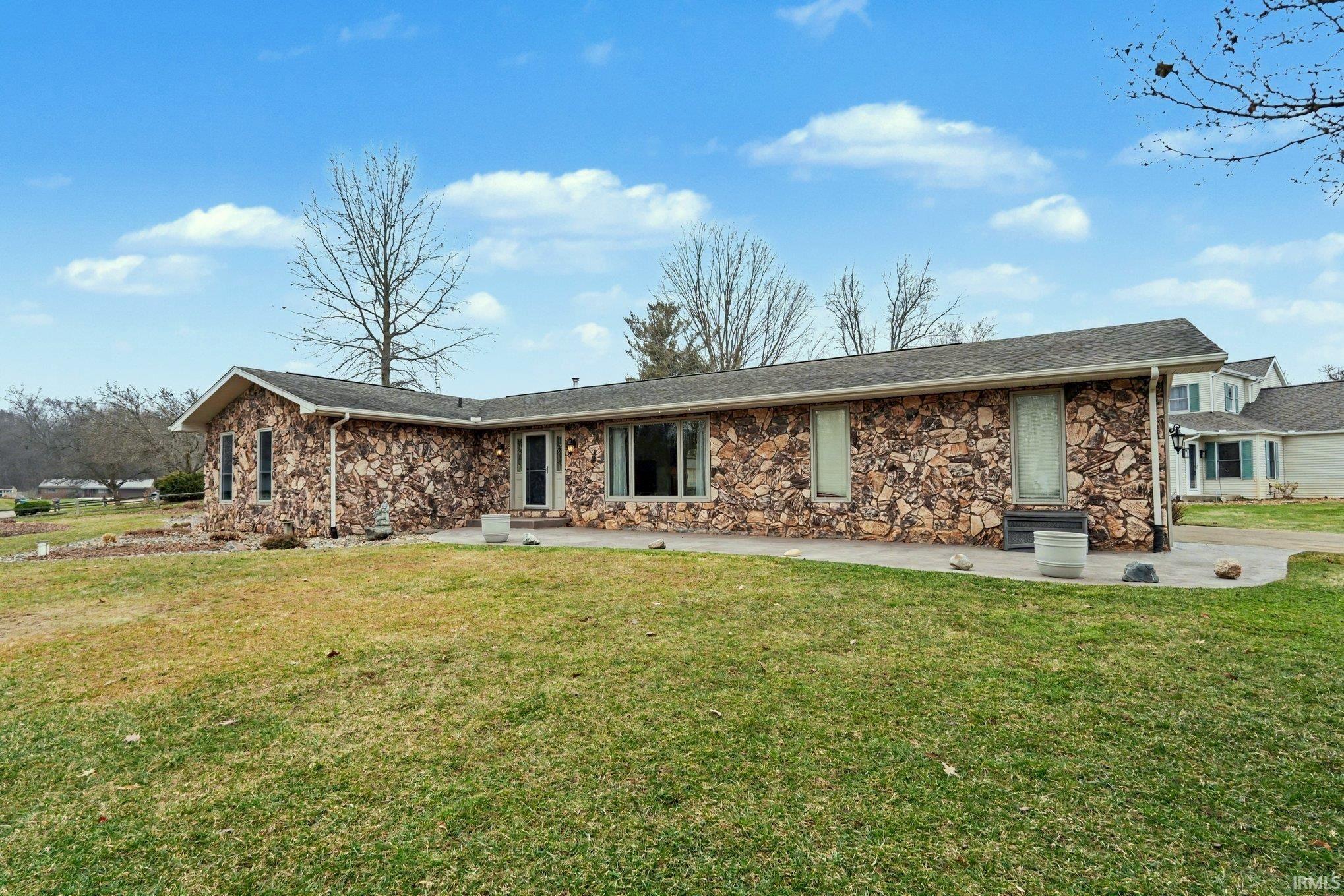 55633 Blue Jay Drive South Bend IN 46619