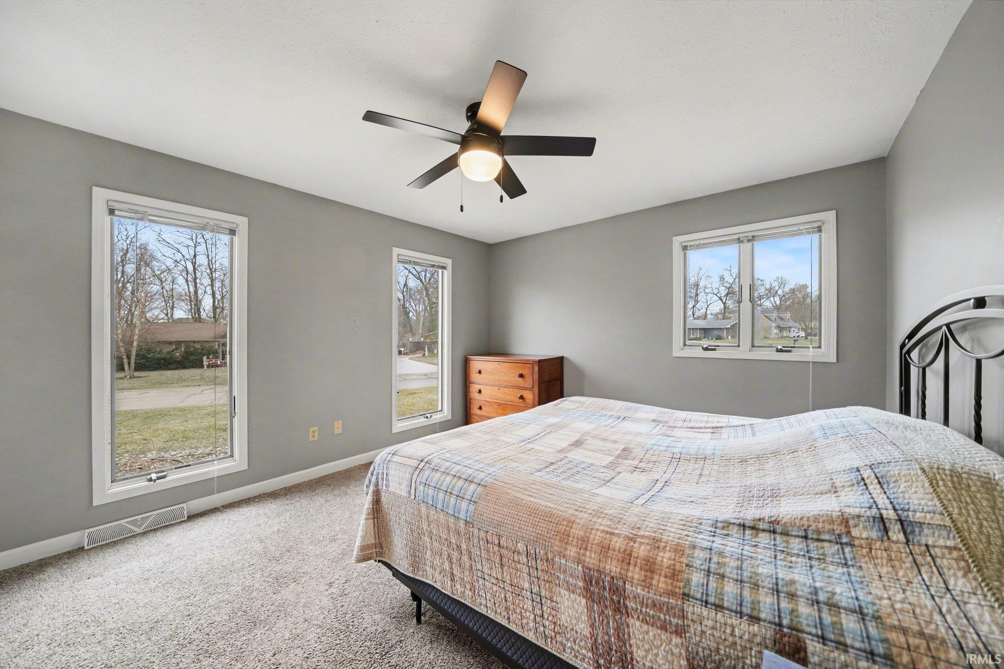 55633 Blue Jay Drive South Bend IN 46619
