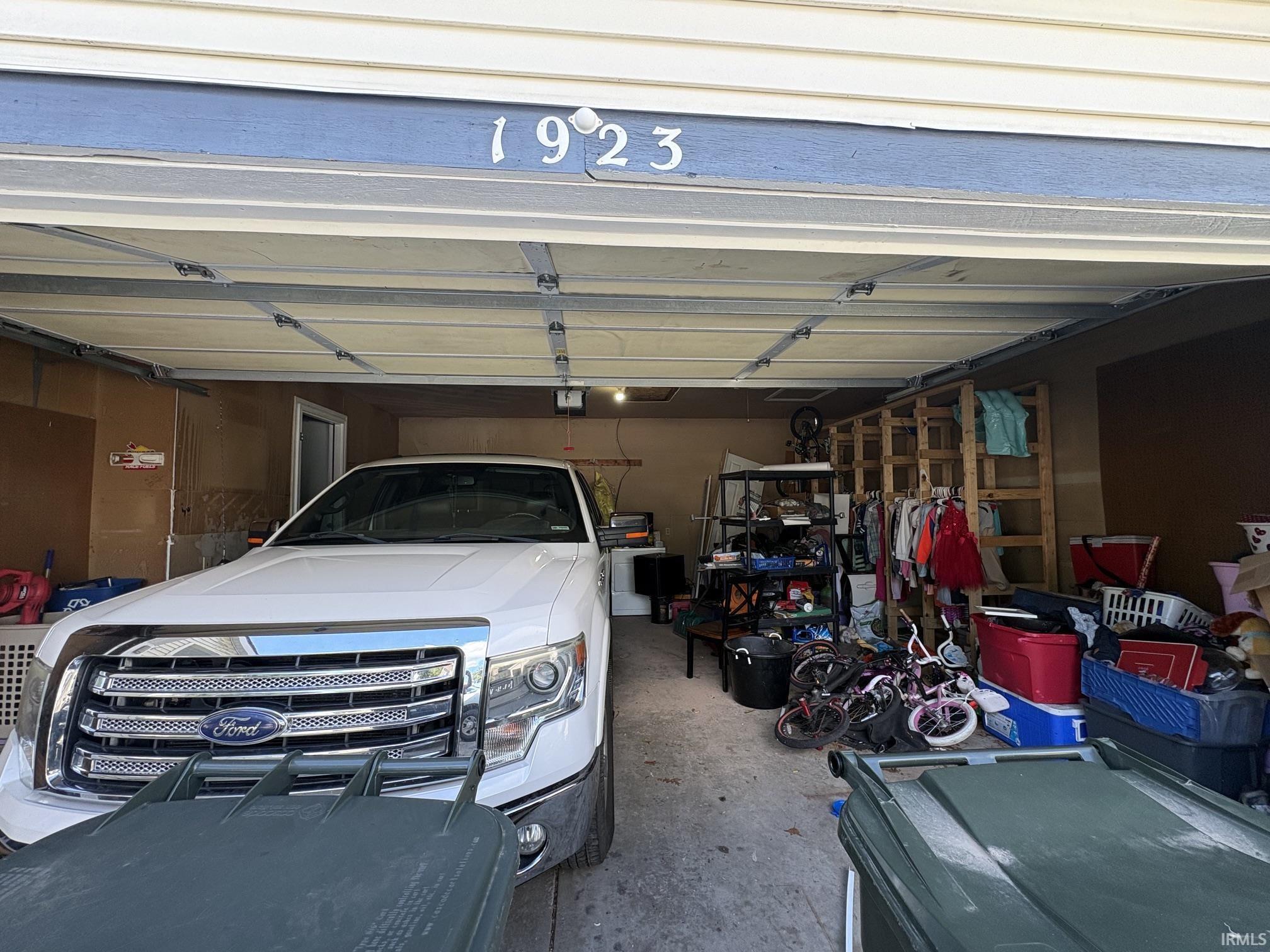 1923 Eagle Point Court South Bend IN 46628
