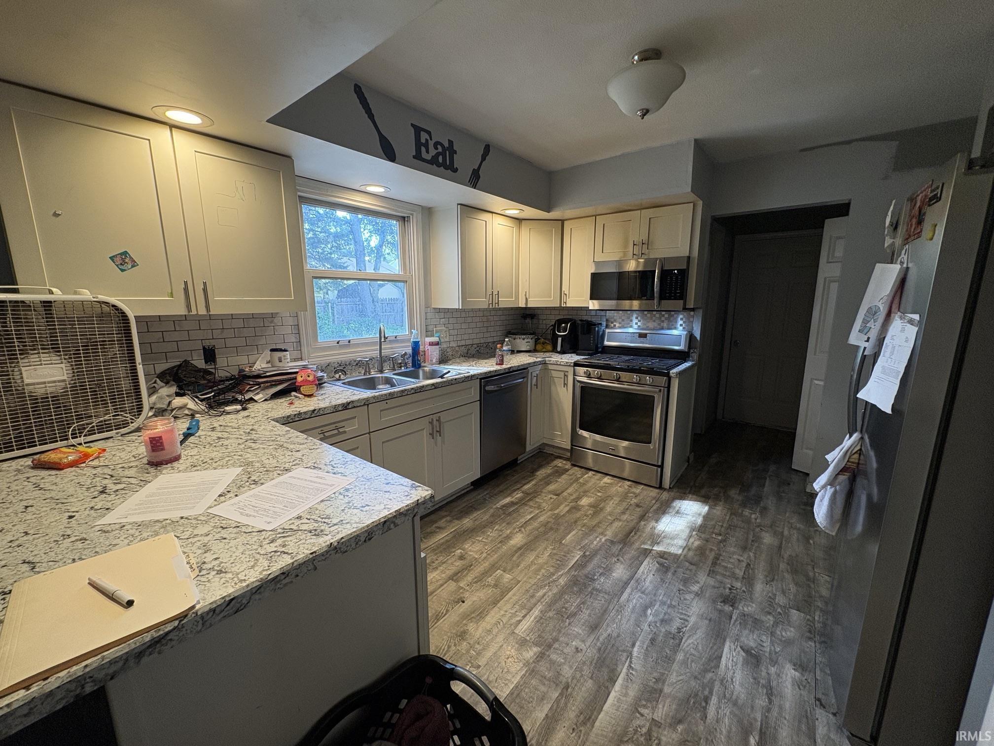 1923 Eagle Point Court South Bend IN 46628
