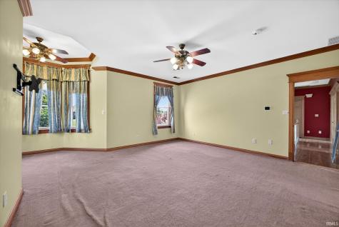 646 S Country Estates Lane Bloomfield IN 47424