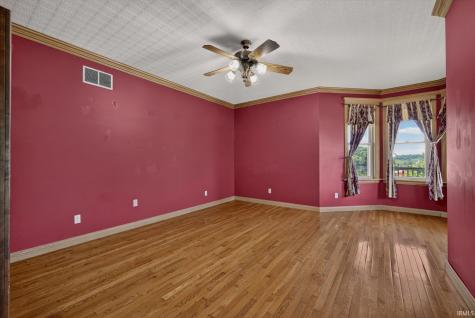 646 S Country Estates Lane Bloomfield IN 47424