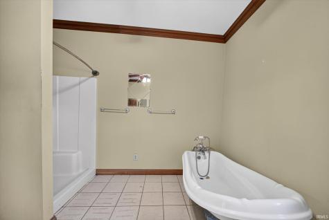 646 S Country Estates Lane Bloomfield IN 47424