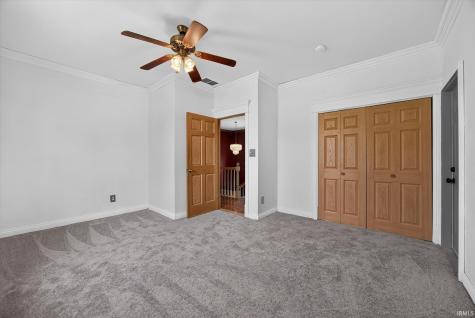 646 S Country Estates Lane Bloomfield IN 47424