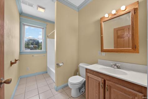 646 S Country Estates Lane Bloomfield IN 47424