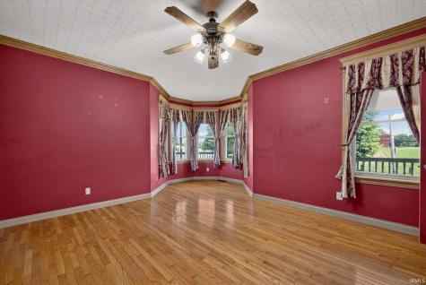 646 S Country Estates Lane Bloomfield IN 47424
