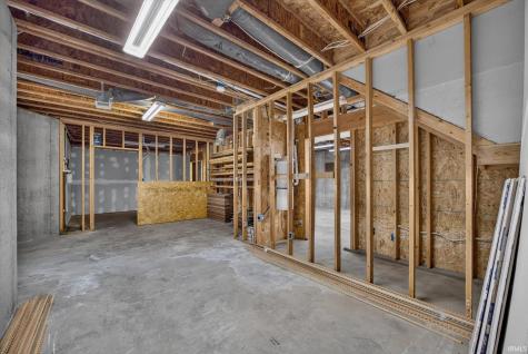 646 S Country Estates Lane Bloomfield IN 47424