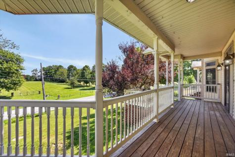 646 S Country Estates Lane Bloomfield IN 47424