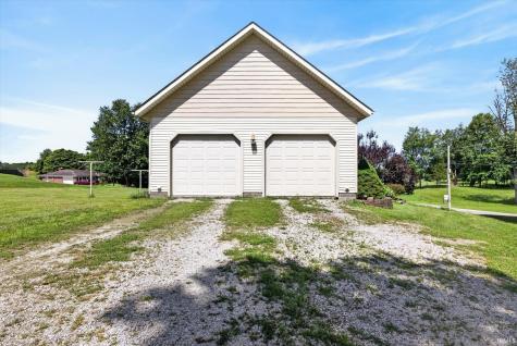 646 S Country Estates Lane Bloomfield IN 47424