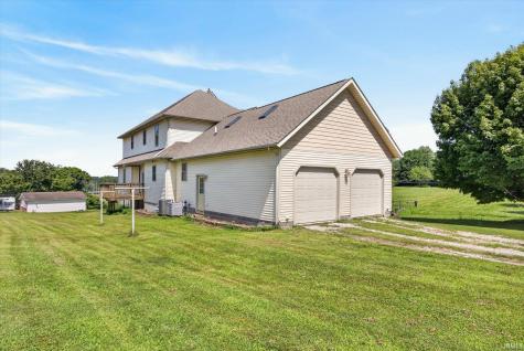 646 S Country Estates Lane Bloomfield IN 47424
