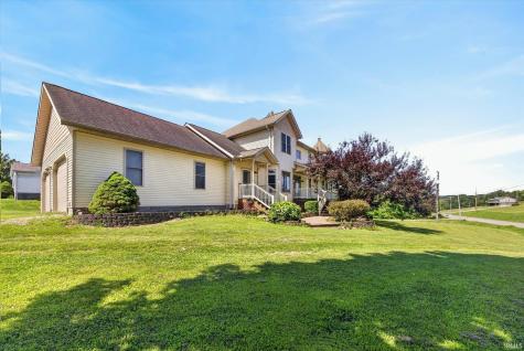 646 S Country Estates Lane Bloomfield IN 47424