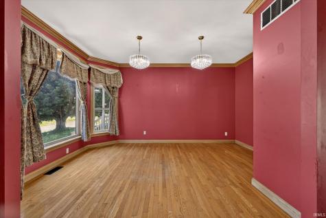 646 S Country Estates Lane Bloomfield IN 47424