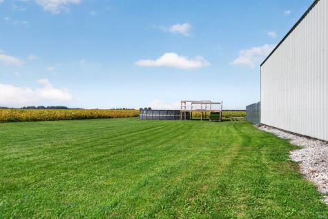 2834 E 100 South Tipton IN 46072