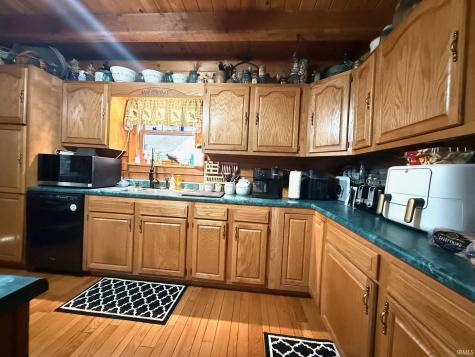 8 Spice Valley Court Mitchell IN 47446